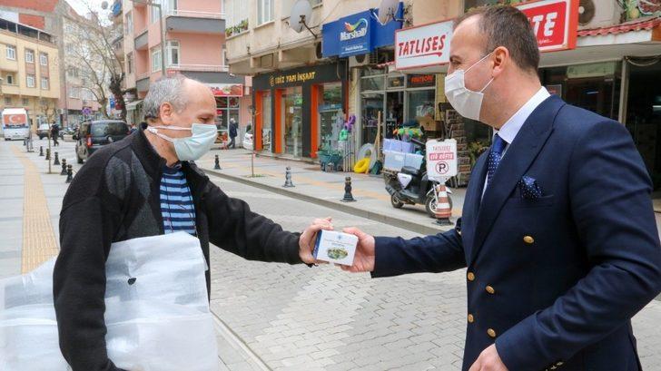 Biga Belediyesi’nden kandil simidi ikramı G3