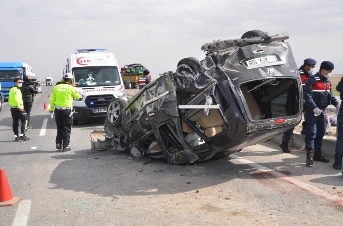 Konya&rsquo;da otomobil devrildi: 4 yaralı
