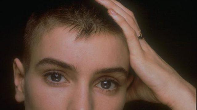 Ünlü şarkıcıdan olay itiraf: Çocukken annem cinsel ve fiziksel olarak beni taciz etti