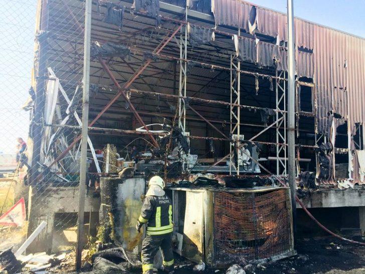 Seydikemer’de plastik kasa fabrikasında yangın paniği G2