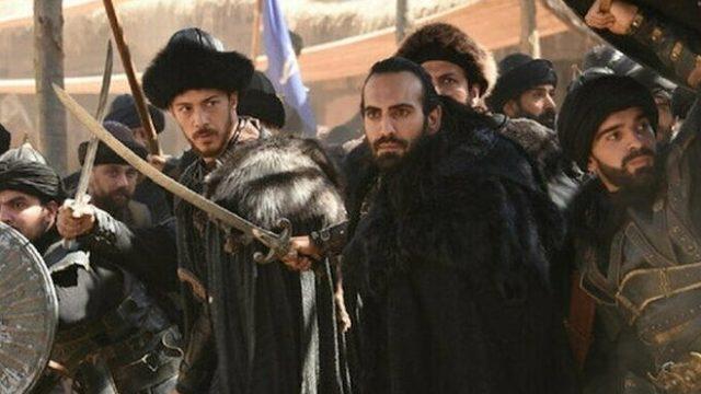 Uyanış Büyük Selçuklu'dan ayrılan Kaan Taşaner, Mathias rolüyle yeniden diziye katıldı!