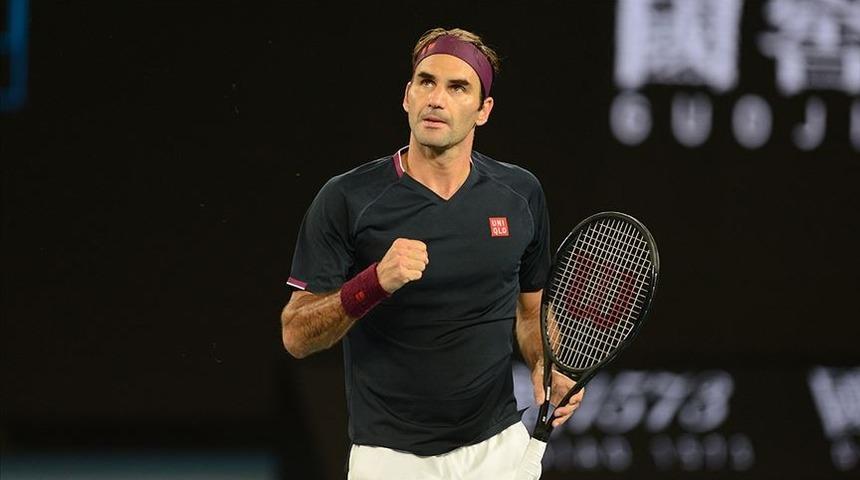 İsviçreli tenisçi Roger Federer kortlara galibiyetle döndü