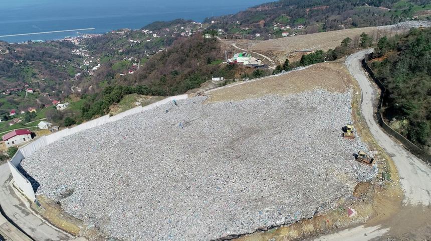 Doluluk seviyesine ulaşan çöp tesisinde ‘patlama' ve 'sızıntı’ tedirginliği