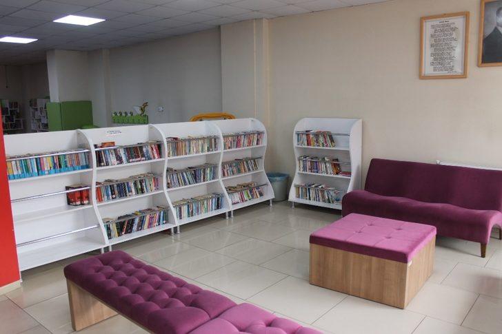 Buharkent’te her ay 10 bin kitap okunuyor G2