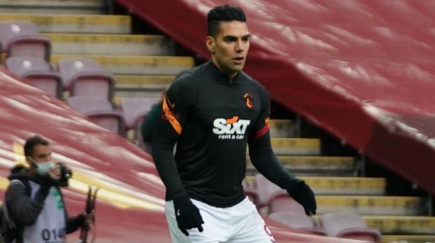 Radamel Falcao zirveye oynuyor