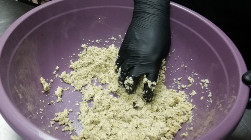 Tescilli lezzeti göce köftesi! Göce köddüsü de denilen yöresel yemek kapış kapış gidiyor