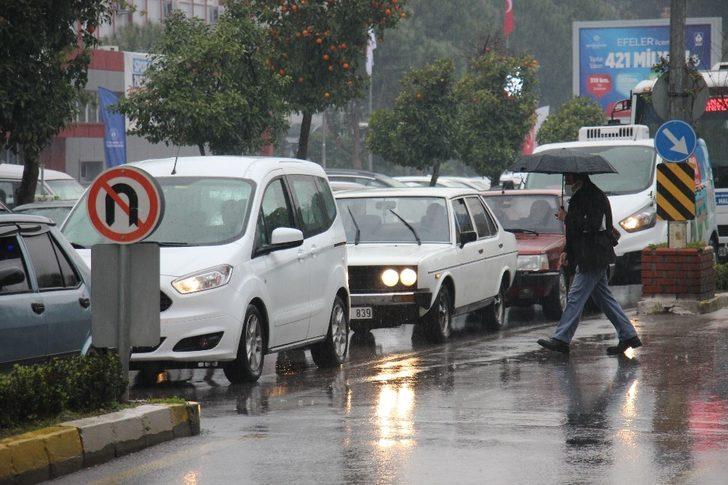 Aydın’da sağanak yağış etkili oluyor G2