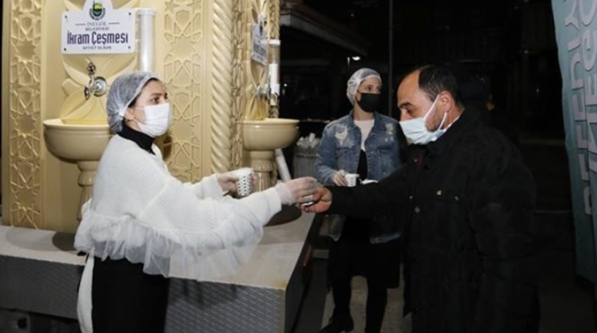 Hazreti Muhammed’in isteği üzerine Miraç Gecesine özel ikram çeşmesinden süt aktı 