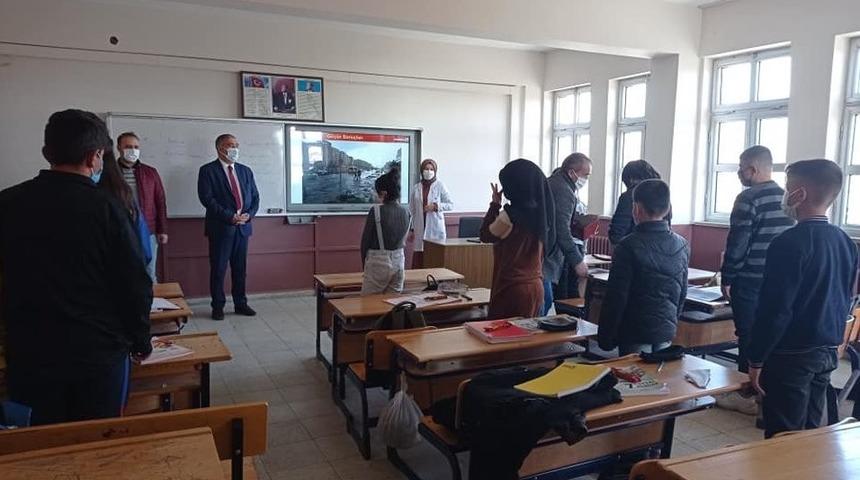 Başkan Polattimur, öğrencilerle bir araya geldi