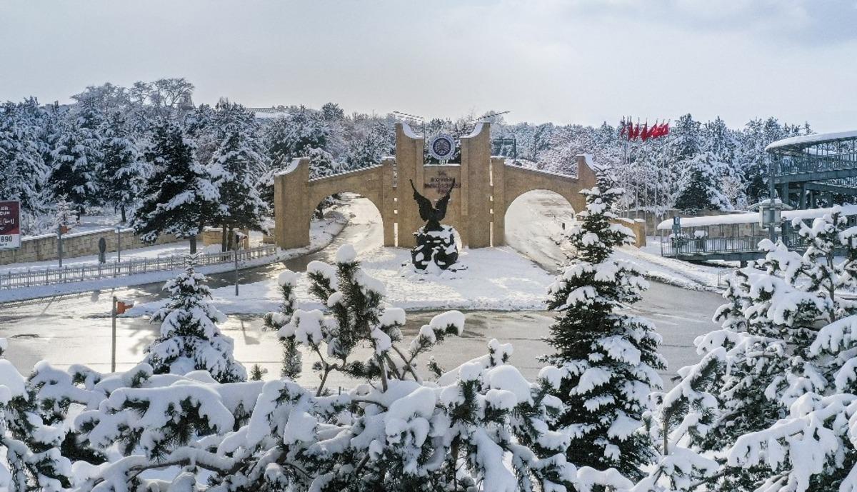 Atat&uuml;rk &Uuml;niversitesi THE sıralamasında ilk 400 &uuml;niversite arasında yer aldı