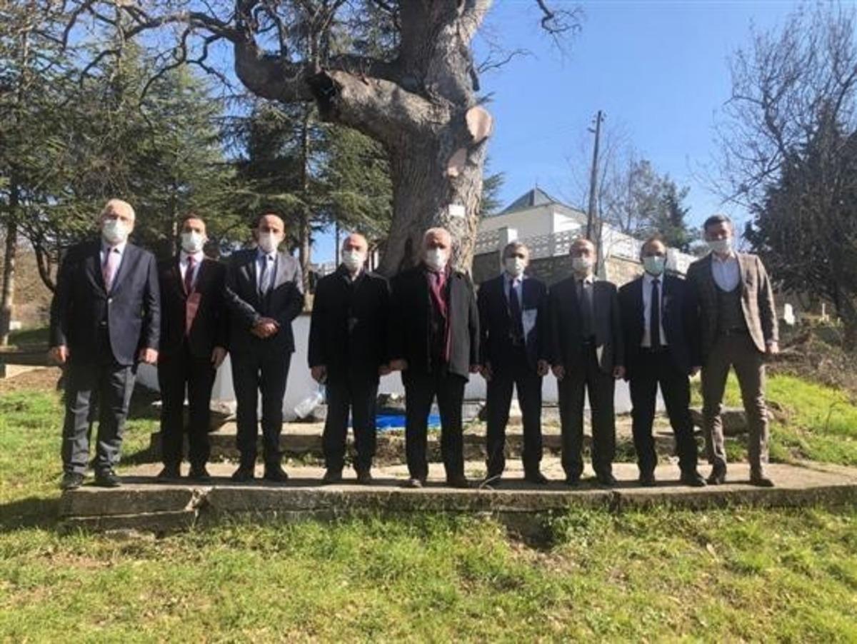 M&uuml;ft&uuml;lerden Mihalgazi T&uuml;rbesi&rsquo;ne ziyaret