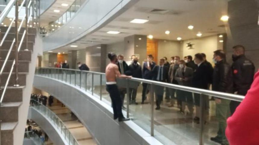 Son Dakika: İstanbul Adalet Sarayı'nda intihar girişimi
