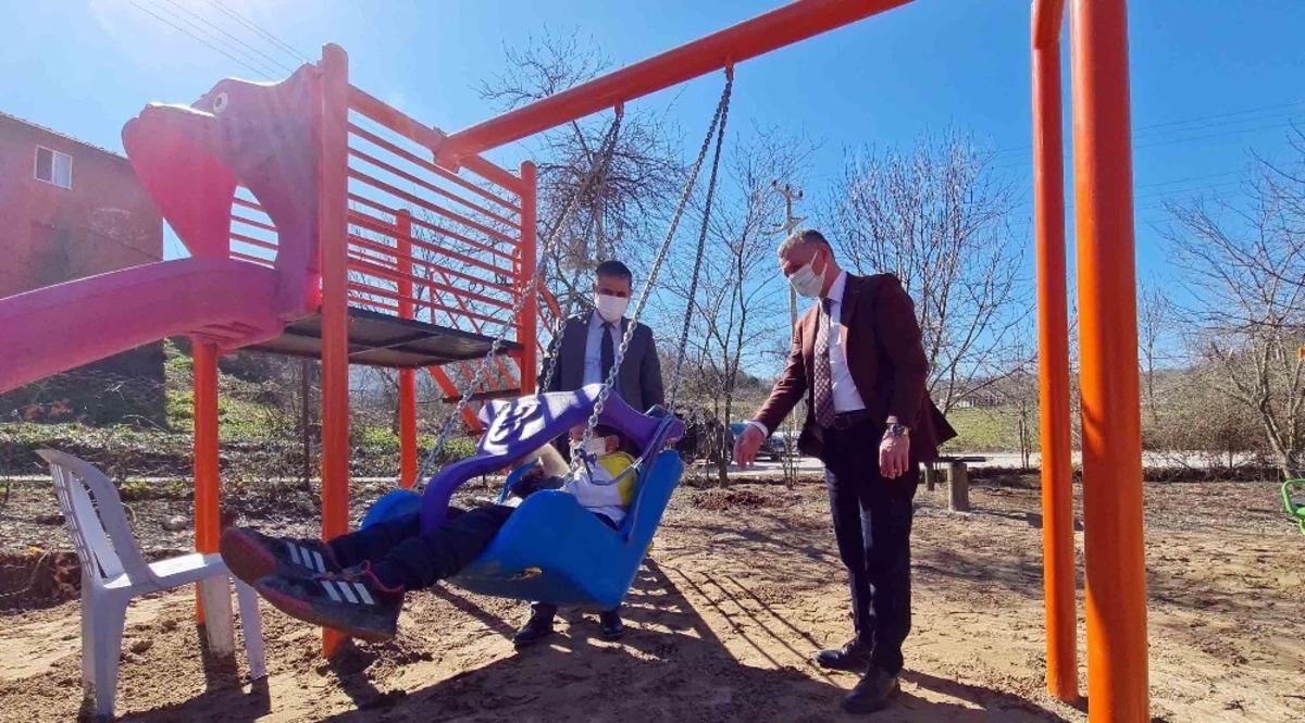 Başkan B&uuml;y&uuml;kakın, Ahmet&rsquo;in parkına konuk oldu