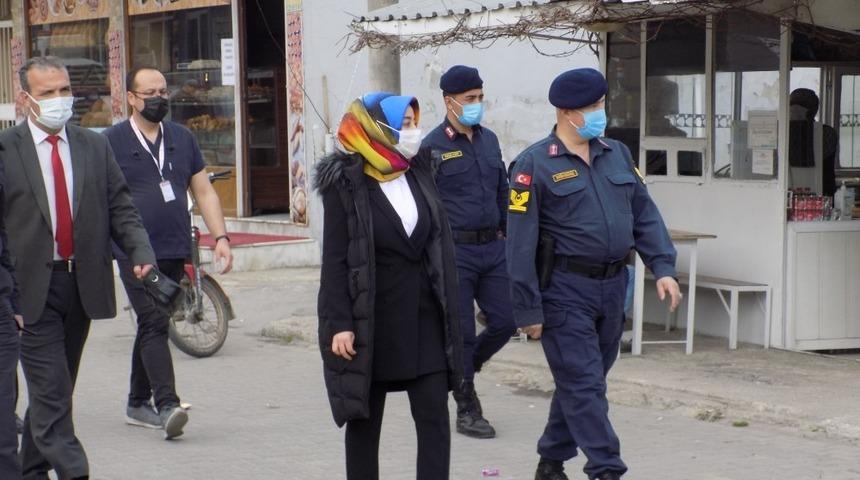 Kadın Kaymakamda sahaya indi, tek tek denetledi