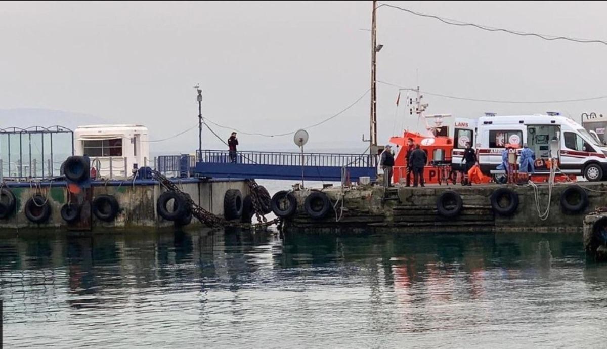 Feribottan d&uuml;şen şahıs hastanede hayatını kaybetti