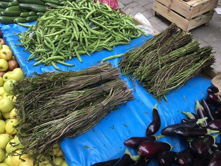 Sarmaşık ve kedirgenler pazarlardaki yerini aldı G3