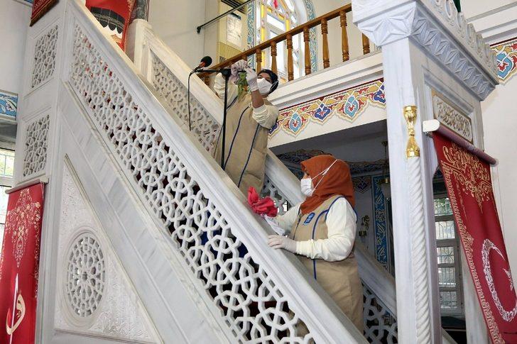 Eyüpsultan’da camilerin bakım ve temizliği sürüyor G4