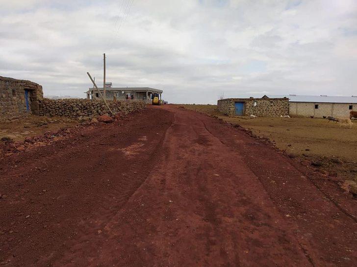 Bir haftada 5 kırsal mahalleye yeni yollar G2