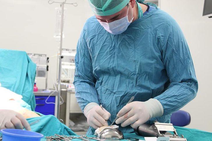 Yozgat Şehir Hastanesinde deri greftlemesi tekniği uygulandı G2