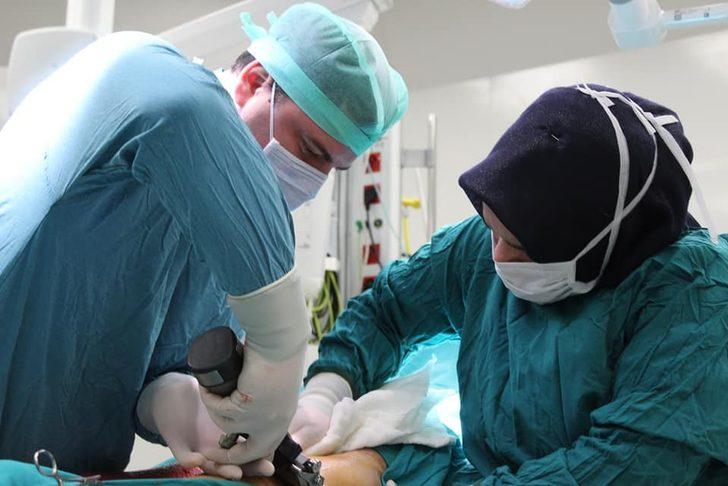 Yozgat Şehir Hastanesinde deri greftlemesi tekniği uygulandı G4