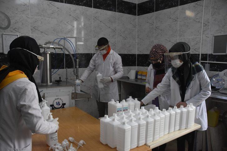 Bitlis’teki meslek lisesinden 1 milyon 700 bin lira dezenfektan cirosu G3