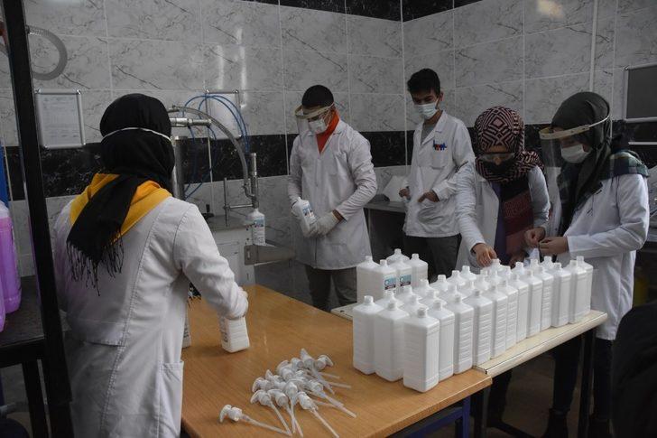 Bitlis’teki meslek lisesinden 1 milyon 700 bin lira dezenfektan cirosu G5