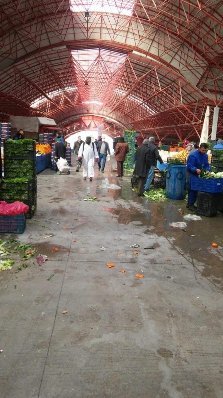 Sincan’daki kapalı pazar alanları dezenfekte edildi G3