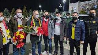 İrfan Buz'u havaalanında taraftarlar karşıladı