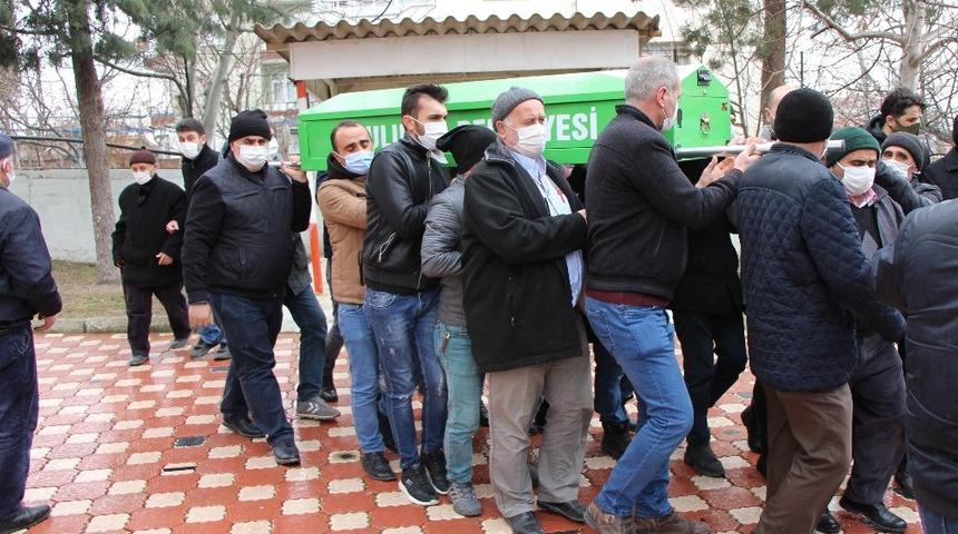 Oyun oynarken elektrik akımına kapılan çocuk hayatını kaybetti