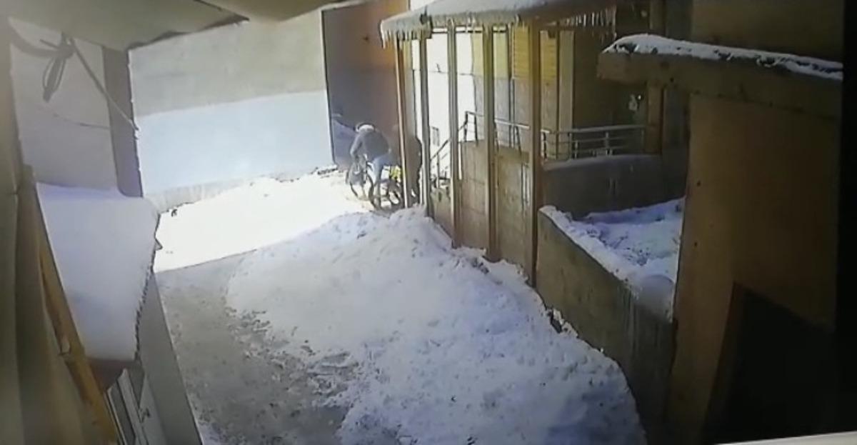 Ağrı&rsquo;da bisiklet hırsızları yakayı ele verdi