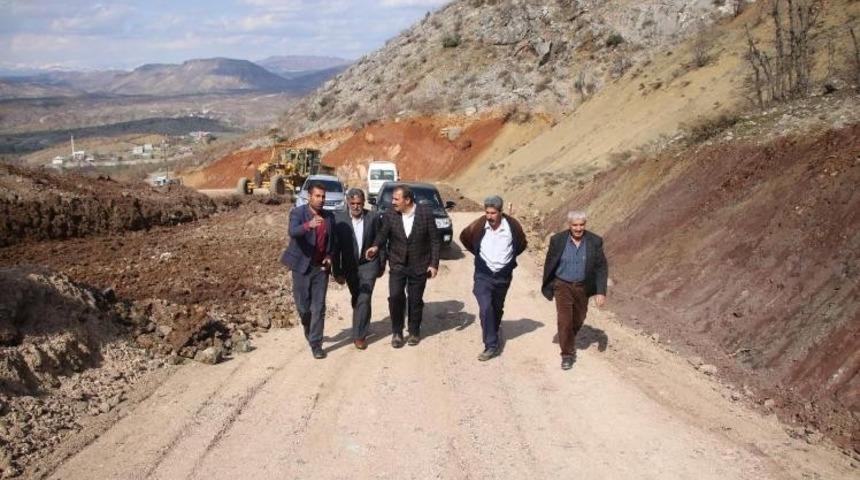 Hani&rsquo;de yol genişletme ve asfaltlama &ccedil;alışması