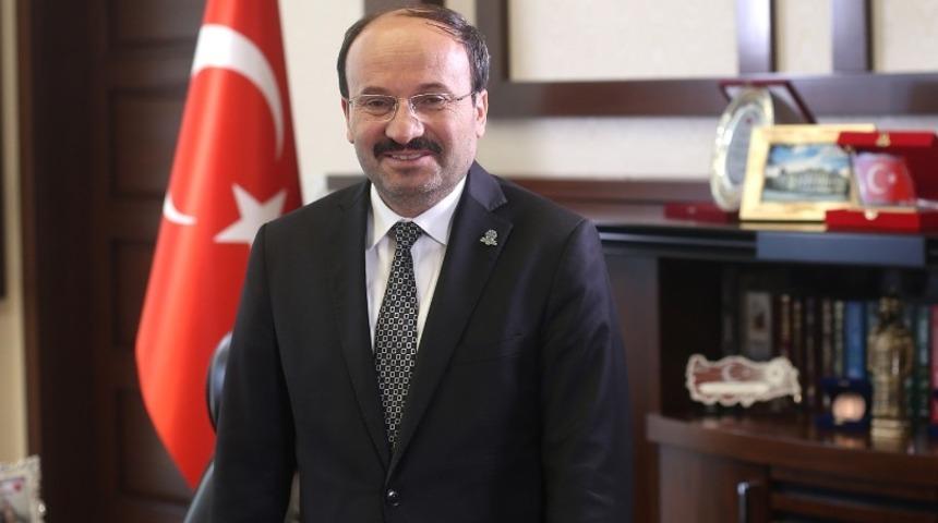 ET&Uuml; Rekt&ouml;r&uuml; &Ccedil;akmak&rsquo;tan 12 Mart mesajı