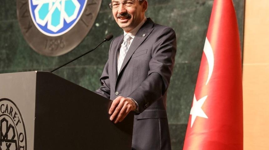 Gülsoy: “İstiklal Marşı Türk milletinin yeniden var olma mücadelesinin ölümsüzleştiği dizelerdir”