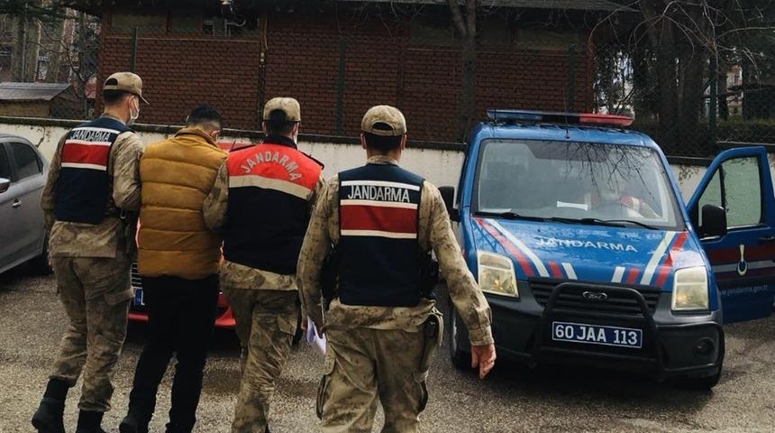 Tokat&rsquo;ta, &ccedil;alıştığı iş yerinden 2 ton mazot &ccedil;alan şahıs tutuklandı