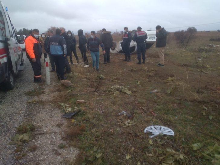 Yağış kaza getirdi, takla atan otomobilden sağ kurtuldu G3
