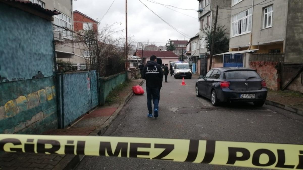 Sultanbeyli&rsquo;de kanlı pusu: Gen&ccedil; kadın hayatını kaybederken, kardeşi ağır yaralandı