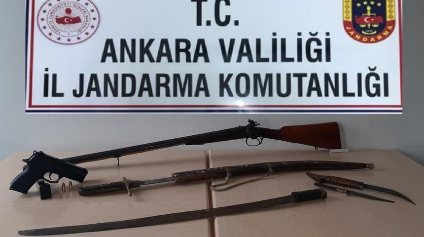 Jandarmadan silah ka&ccedil;ak&ccedil;ısına operasyon: 1 g&ouml;zaltı