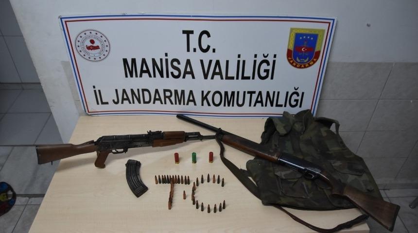 Ev değil adeta cephanelik