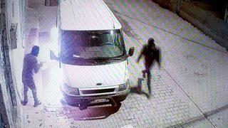 Husumetlileri başlarına ödül koydu, her gün saldırıya uğruyorlar