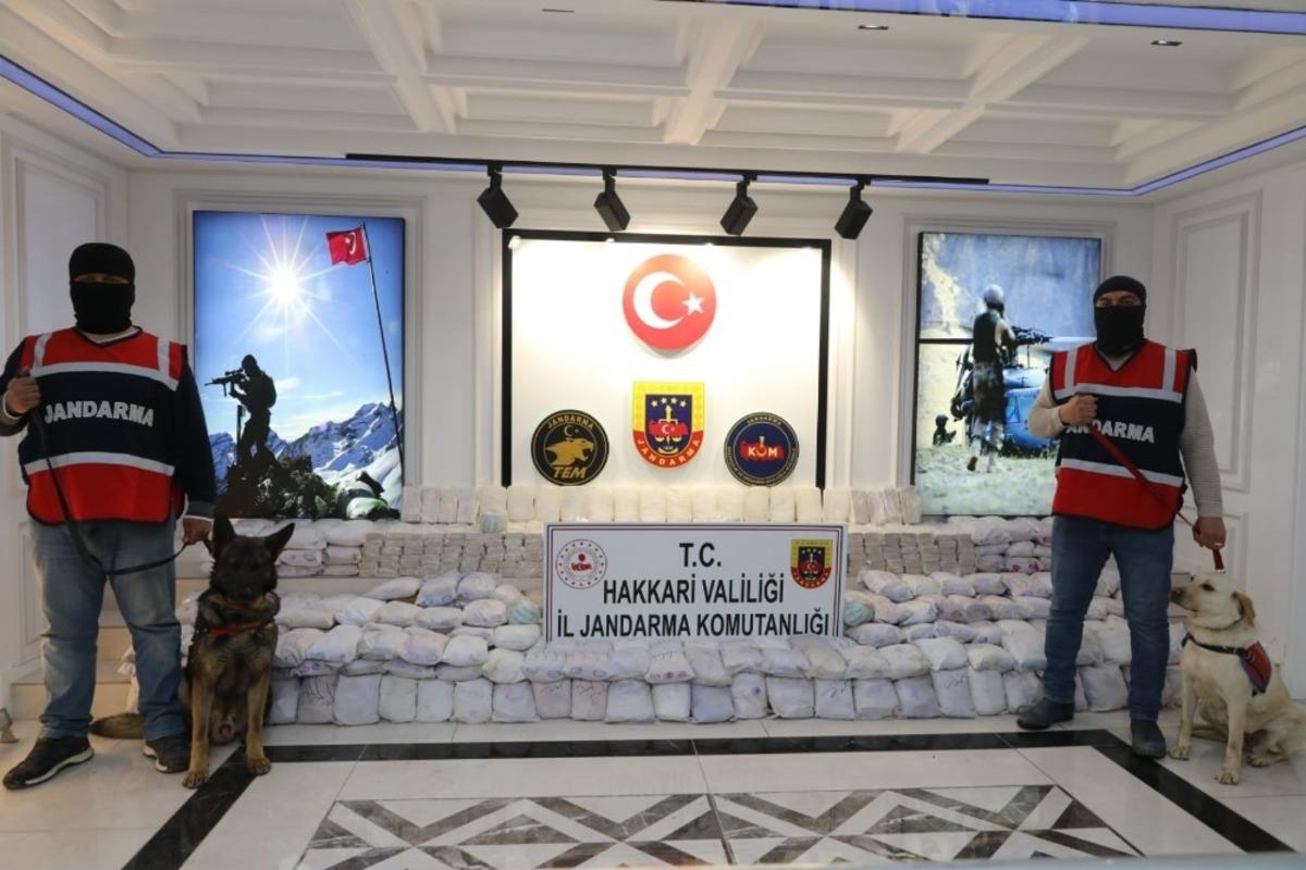 Jandarmadan PKK&rsquo;nın finans kaynağına b&uuml;y&uuml;k darbe