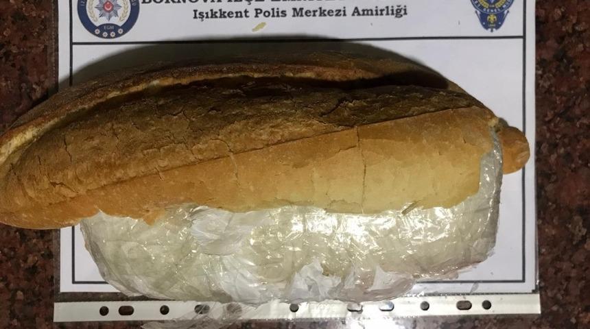 Polisin ş&uuml;phesi &lsquo;ekmek arasına gizlenmiş uyuşturucuyu&rsquo; ortaya &ccedil;ıkardı