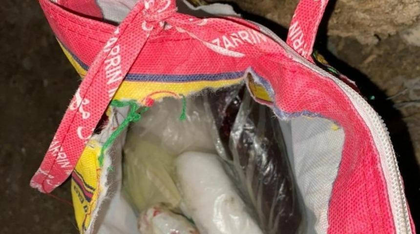 Başkale&rsquo;de 5 kilogram uyuşturucu ele ge&ccedil;irilirdi