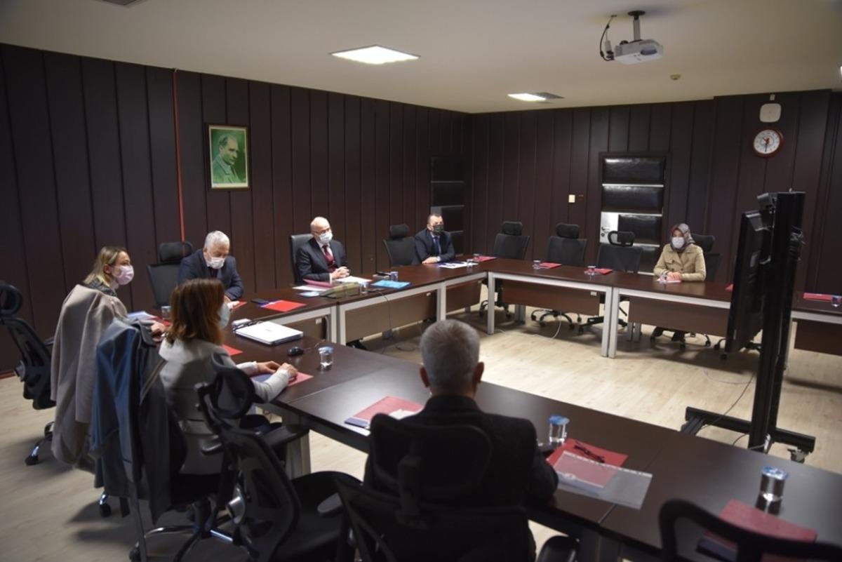 Rekt&ouml;r &Uuml;nal: &ldquo;Diş Hekimliği Fak&uuml;ltesi &uuml;niversite tercih sıralamasında ilk &uuml;&ccedil;te yer almalı&rdquo;