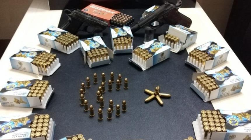 Milas&rsquo;ta ruhsatsız silah ele ge&ccedil;irildi