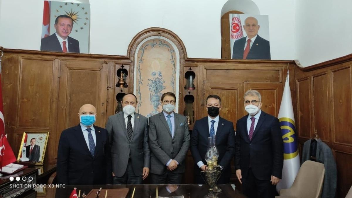 Afgan Bakan, Birlik Vakfı&rsquo;nı ziyaret etti