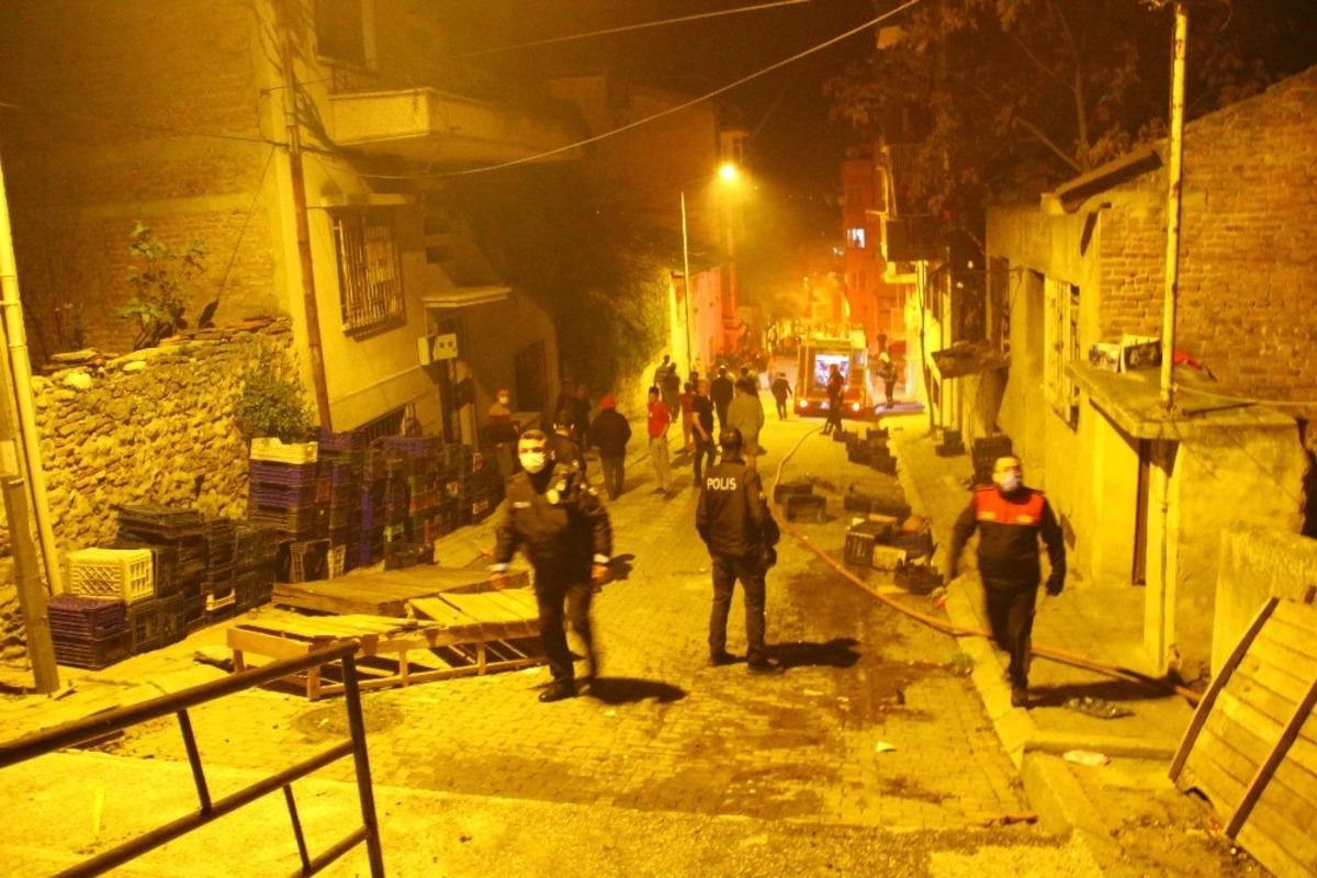 Akrabalarının evlerini ateşe veren şahıs tutuklandı