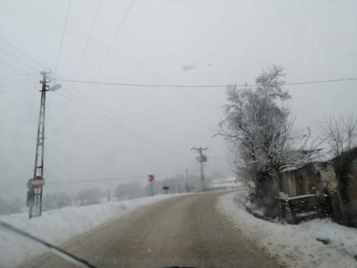 Yüksek kesimlerdeki hava sıcaklığı düştü, kar yeniden yağdı G4