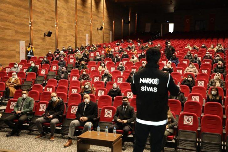 “En İyi Narkotik Polisi Anne” G1