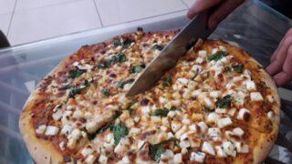 Dağlardan toplanan otlarla yapılıyor! Pizzayla ilk kez buluşan otlu peynire yoğun talep