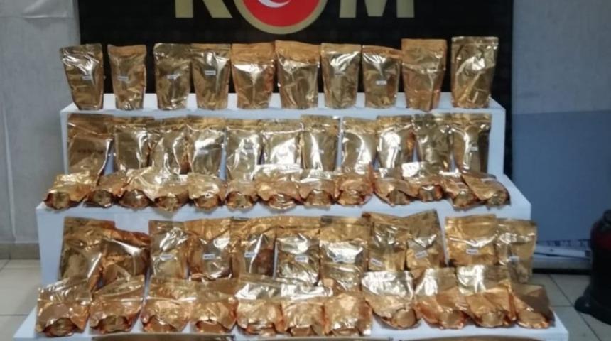 Hatay&rsquo;da 100 kilo ka&ccedil;ak nargile t&uuml;t&uuml;n&uuml; ele ge&ccedil;irildi